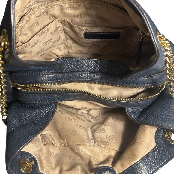 Michael Kors Jet Set Navy Blue Leather Studded Chain Strap Bag - Picture 11 of 16